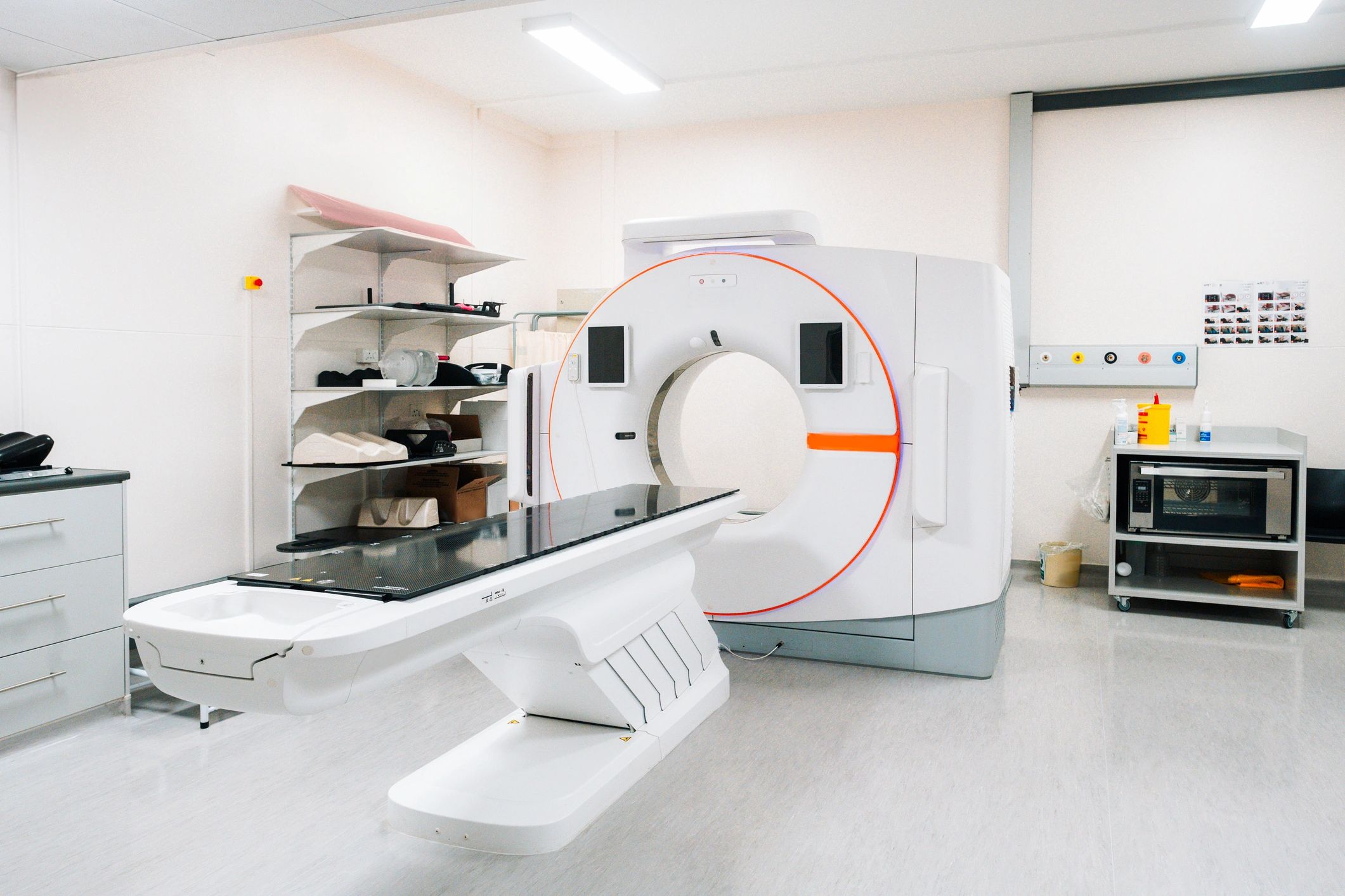Diagnostic imaging room